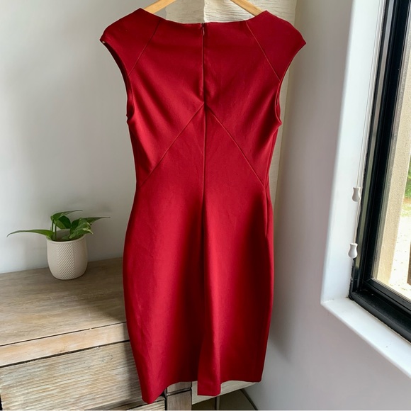 ZARA - Fitted Sculpted Maroon Red Figure Hugging Dress - Size Small - Picture 2 of 6